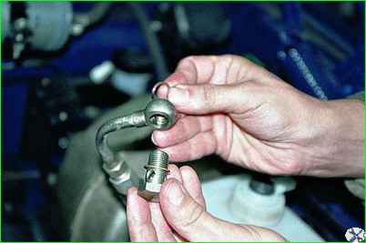 Entfernen des Lenkmechanismus mit hydraulischem Verstärker