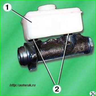 Разборка главного цилиндра тормозов