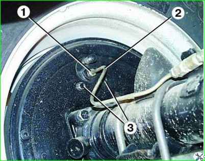 Снятие тормозного цилиндра
