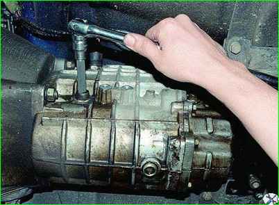 Замена масла в коробке передач