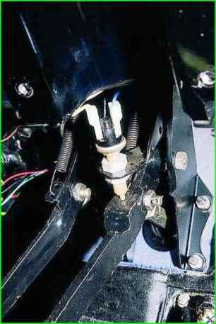 Extracción del conjunto de pedal