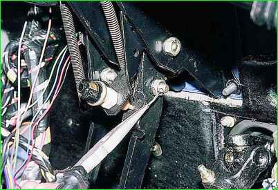 Extracción del conjunto de pedal