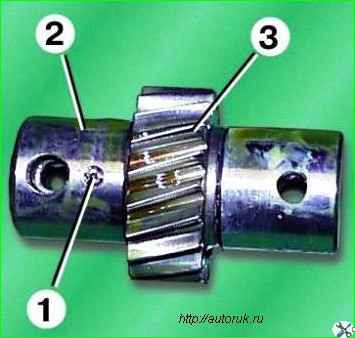 Рдуктордың аралық білігін бөлшектеу және құрастыру