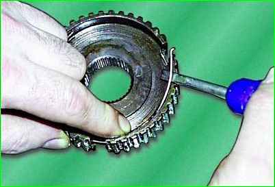 Разборка и сборка синхронизатора КПП ГАЗ-3110