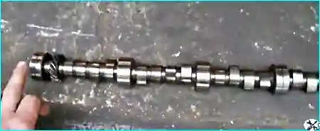 Preparation of units and parts for assembly of the ZMZ-53 engine