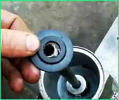 Replacing the oil filter GAZ-53, GAZ-66