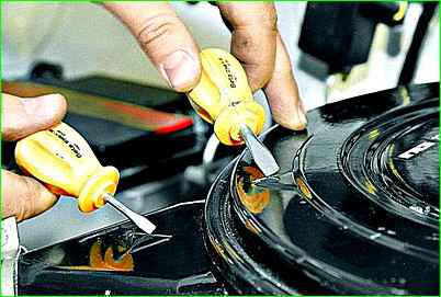 Замена воздушного фильтра двигателя ЗМЗ-402