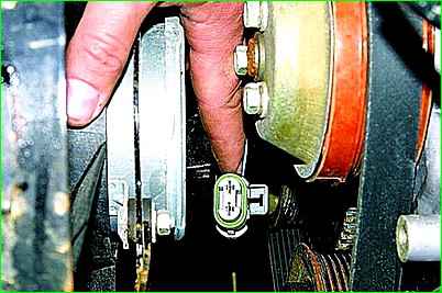 Replacing the radiator with the ZMZ-406 engine