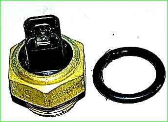 Replacing the radiator with the ZMZ-406 engine