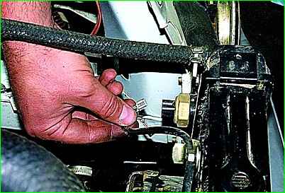 Replacing the radiator with the ZMZ-406 engine