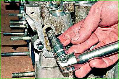 Разборка головки цилиндров