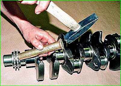 Розбирання колінчастого валу