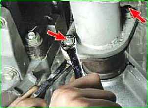 Замена приемной трубы с двигателями ЗМЗ-40522