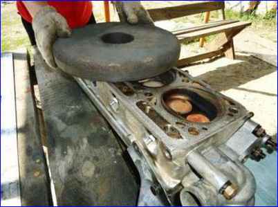 Головка блока цилиндров ЗМЗ-402 ГАЗ-2705