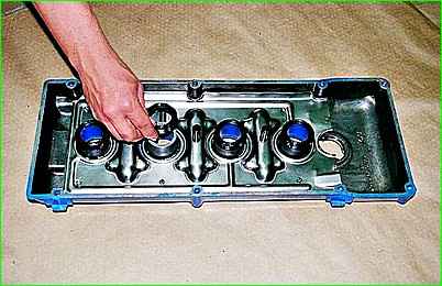 Austausch der Zylinderkopfhaubendichtung ZMZ-406