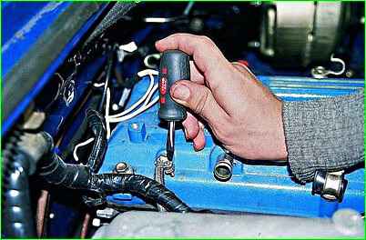 Removal and installation of camshafts ZMZ-406