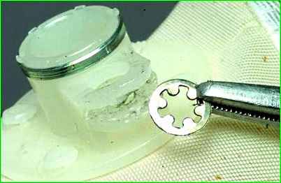 Ремонт паливного модуля автомобіля ГАЗ-2705