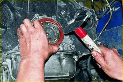 Заміна сальників колінвала ЗМЗ-406