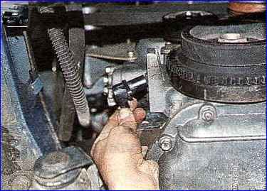 Replacement of engine circuits ZMZ-406 GAZ-2705