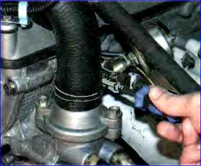 Replacement of engine circuits ZMZ-406 GAZ-2705