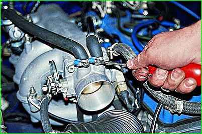 Removing the injector