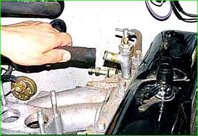 Зняття та встановлення головки циліндрів