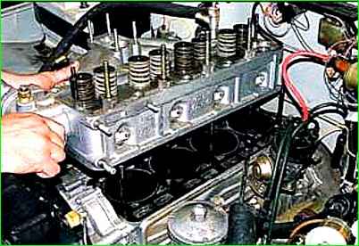 Зняття та встановлення головки циліндрів