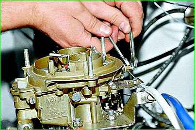 Снятие и установка карбюратора ГАЗ-2705