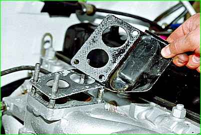 Снятие и установка карбюратора ГАЗ-2705