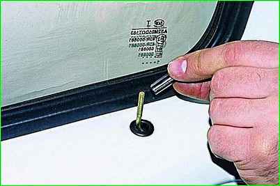 Снятие замка передней двери ГАЗ-2705