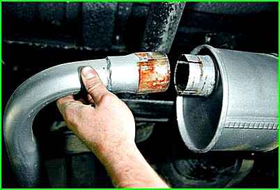 Cómo reemplazar el silenciador y el resonador del automóvil GAZ-2705