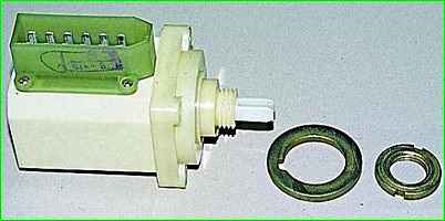 Замена электрокорректора фар и блока управления