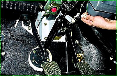 Тежегіш сигнал қосқышын ауыстыру