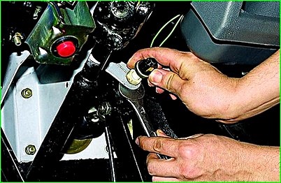 Тежегіш сигнал қосқышын ауыстыру