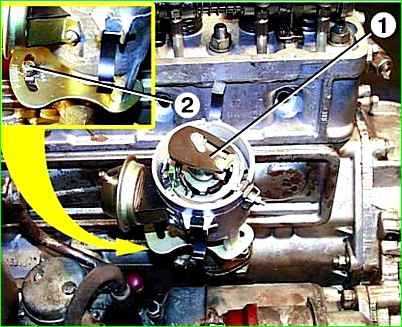 Installing the ignition distributor