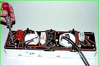 Prüfung, Austausch eines Voltmeters