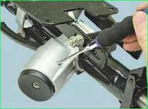 Cómo reemplazar el interruptor de encendido de un automóvil Gazelle