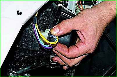 Замена ламп, снятие фары