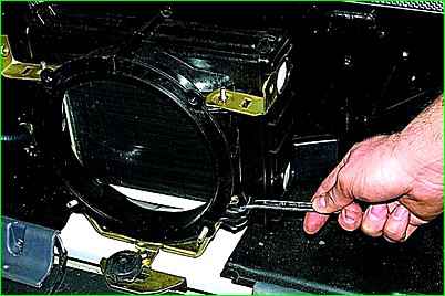 Removing the additional heater radiator