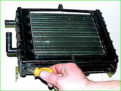 Removing the auxiliary heater radiator