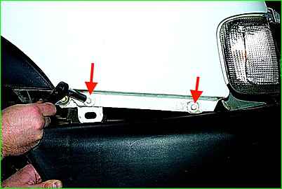 How to replace the front fender of a GAZ-2705