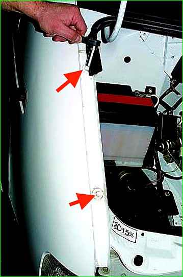 How to replace the front fender of a GAZ-2705