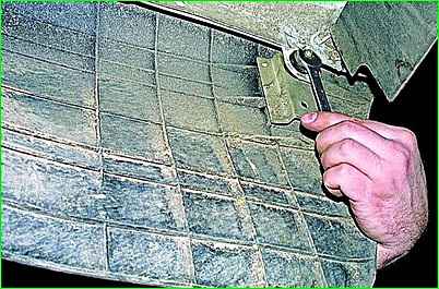 Как снять и установить бампер и усилитель бампера автомобиля ГАЗ-2705