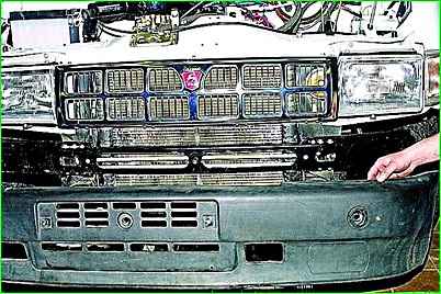 Как снять и установить бампер и усилитель бампера автомобиля ГАЗ-2705