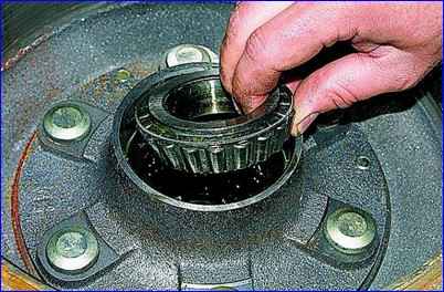 Как заменить и отрегулировать подшипники задних колес автомобиля Газель