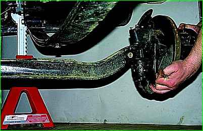 Как снять переднюю балку автомобиля Газель