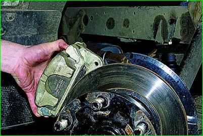 Розбирання та ремонт шкворневого з'єднання