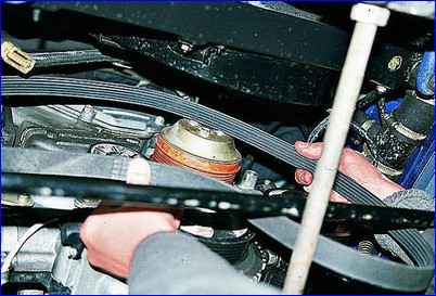 Снятие и ремонт насоса ГУР автомобиля Газель