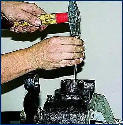 So stellen Sie den Lenkmechanismus mit hydraulischem Verstärker eines Gazelle-Autos ein