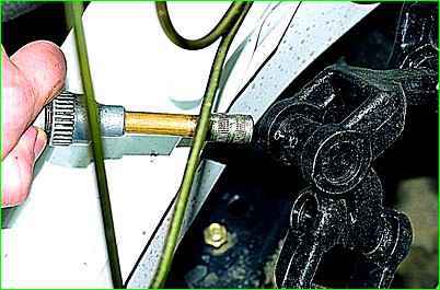 Смазка шарнирных соединений карданного вала